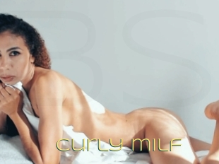 Curly_milf